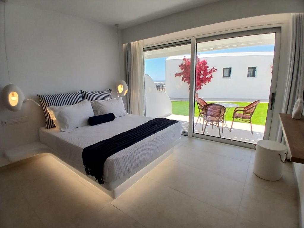 Comfort Suite with Garden View (5)