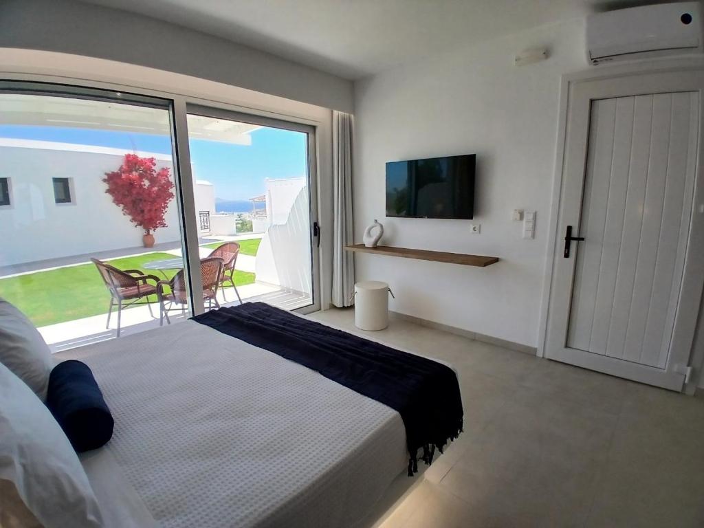 Comfort Suite with Garden View (8)
