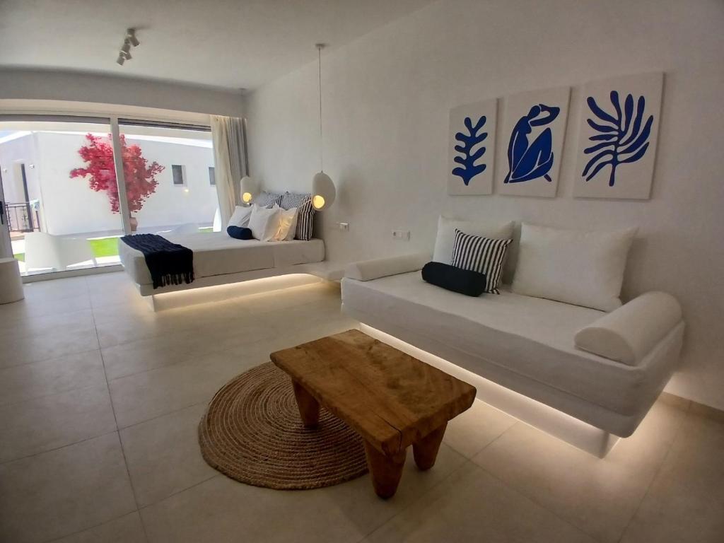 Comfort Suite with Partial Sea View (11)