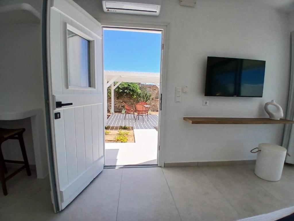 Comfort Suite with Partial Sea View (14)