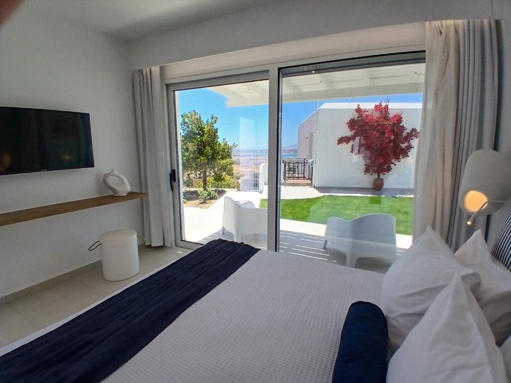 Comfort Suite with Partial Sea View (9)