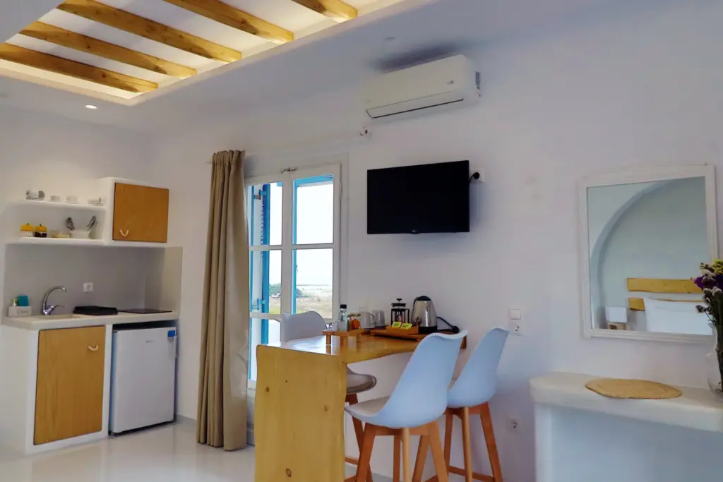Elegant Double Studio - Sea View (3)
