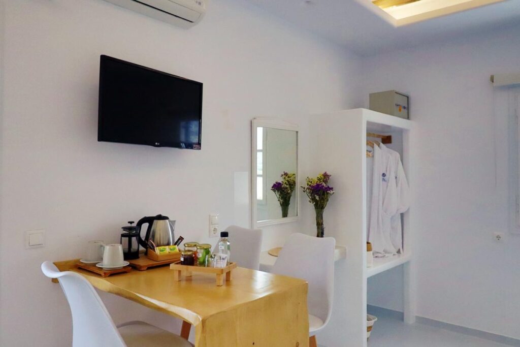 Elegant Double Studio - Sea View (7)