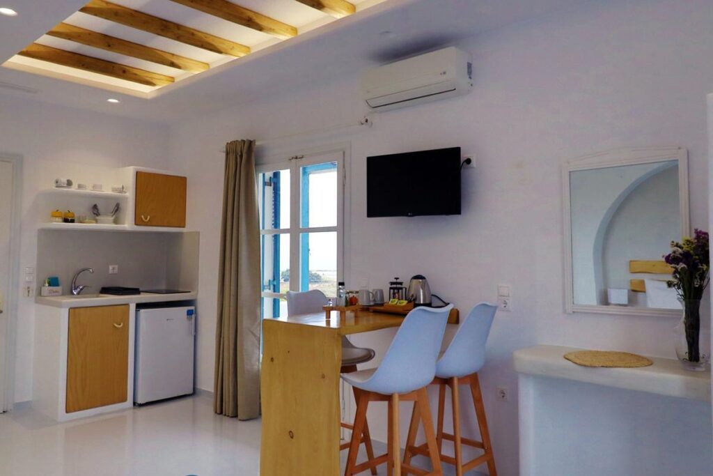 Elegant Double Studio - Sea View (8)