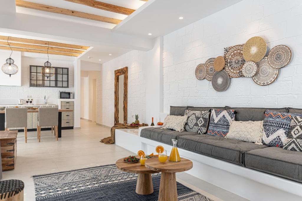 Executive 2 Bedroom Suite With Private Pool And Sea View (3)