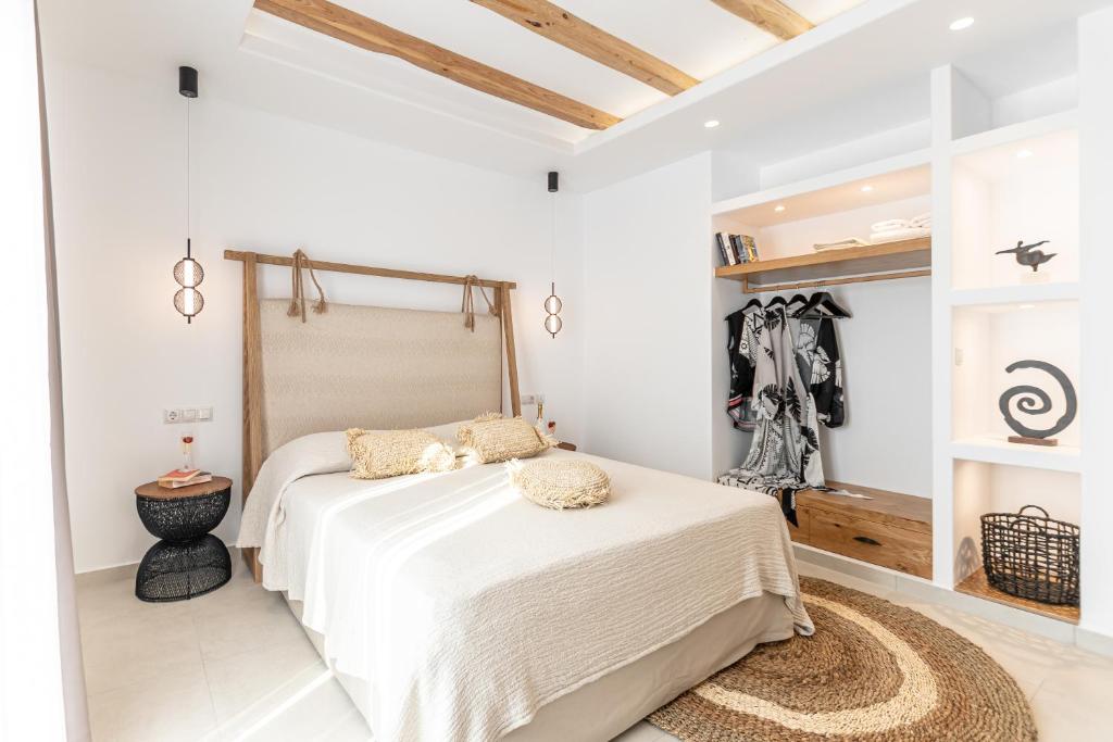 Executive 2 Bedroom Suite With Private Pool And Sea View (8)