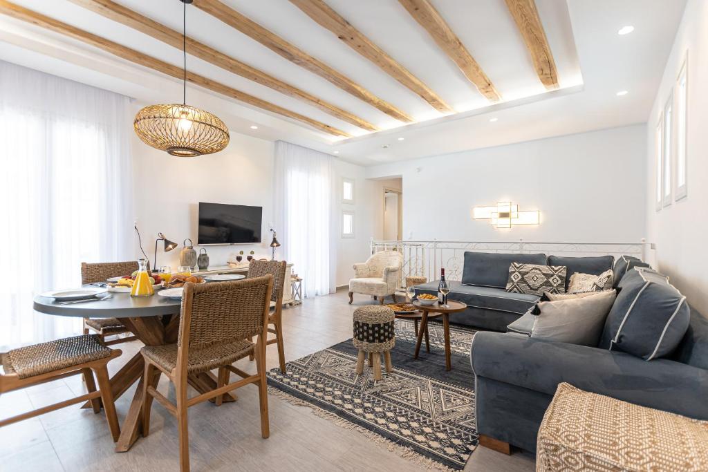 Grand 3 Bedroom Suite With Private Pool And Garden Aria (11)