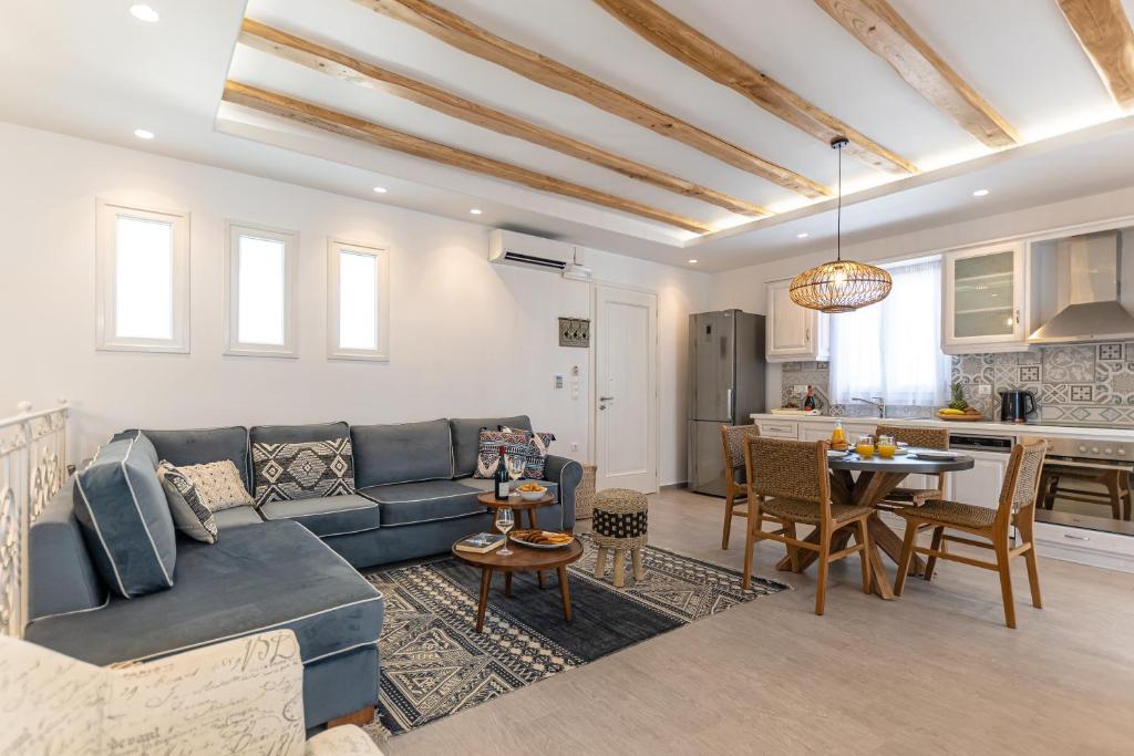 Grand 3 Bedroom Suite With Private Pool And Garden Aria (16)