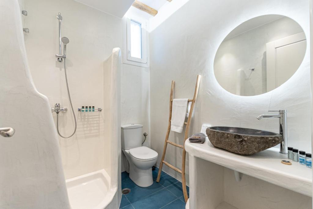 Grand 3 Bedroom Suite With Private Pool And Garden Aria (53)