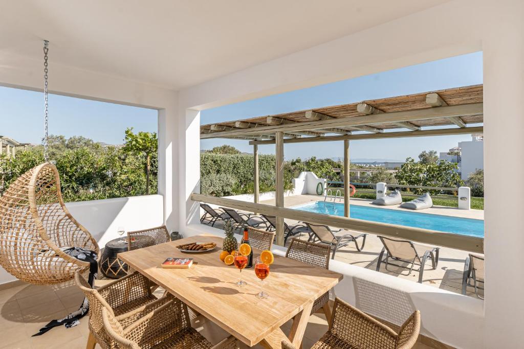 Grand 5 Bedroom Villa With Private Pool And Hot Tub (11)