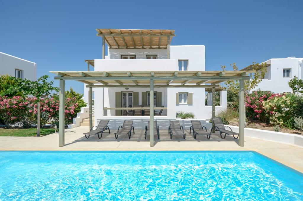 Grand 5 Bedroom Villa With Private Pool And Hot Tub (12)
