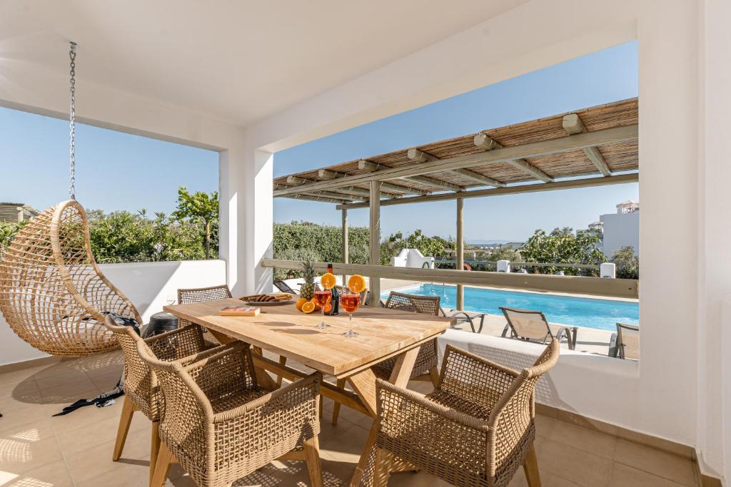 Grand 5 Bedroom Villa With Private Pool And Hot Tub (15)