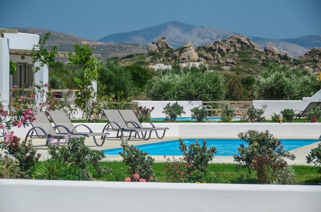 Grand 5 Bedroom Villa With Private Pool And Hot Tub (9)