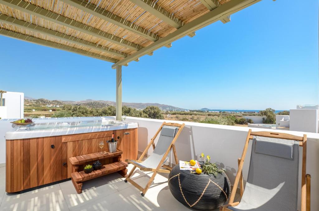 Premium 2 Bedroom Suite With Hot Tub And Sea View (2)