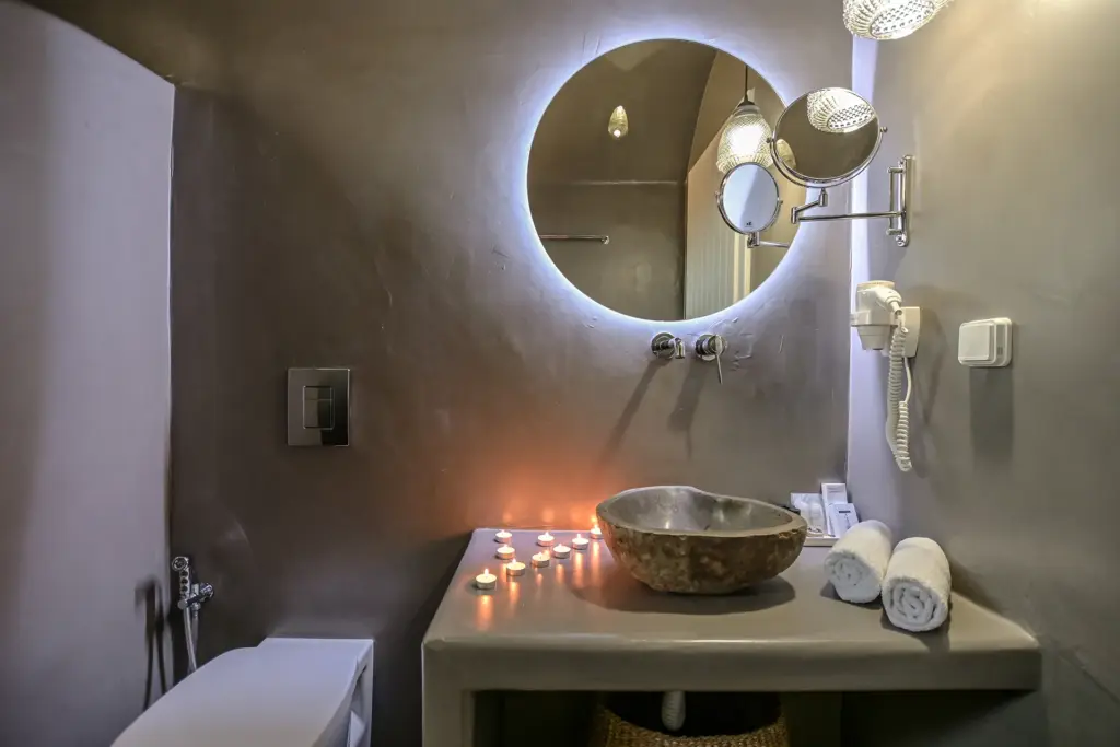Premium 2 Bedroom Suite With Hot Tub And Sea View (5)