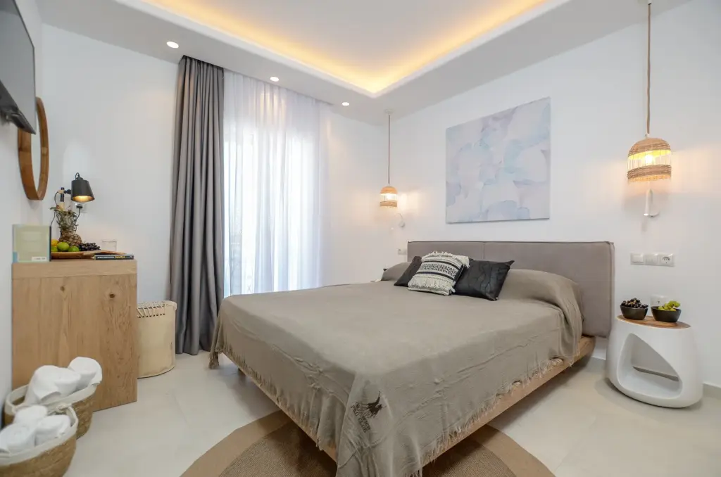 Premium 2 Bedroom Suite With Hot Tub And Sea View (5)