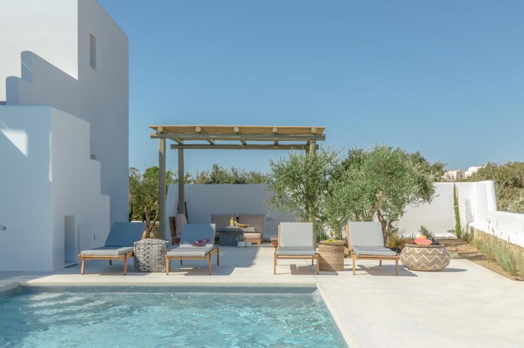 Superior 2 Bedroom Suite With Private Pool And Sea View (14)