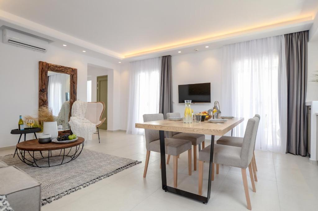 Superior 2 Bedroom Suite With Private Pool And Sea View (15)