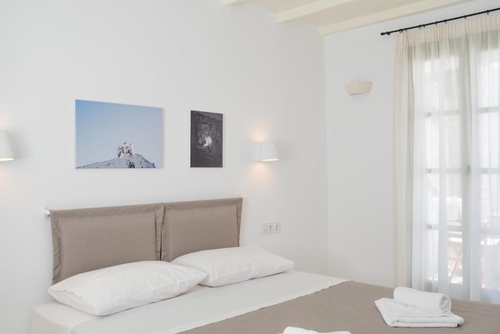 Deluxe Room (10)