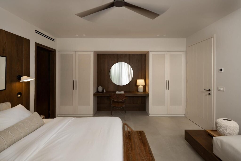 Deluxe room sea view (6) (1)