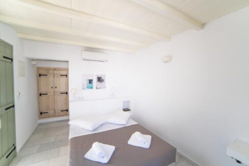 Double Room (5)